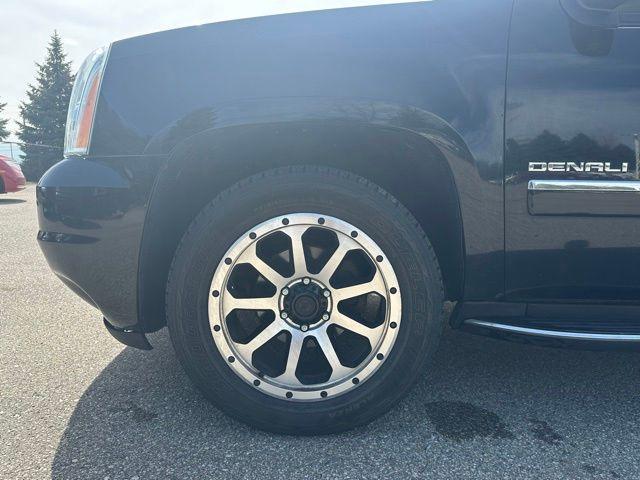 Thumbnail image of 2014 GMC Yukon XL at Page Honda of Bloomfield