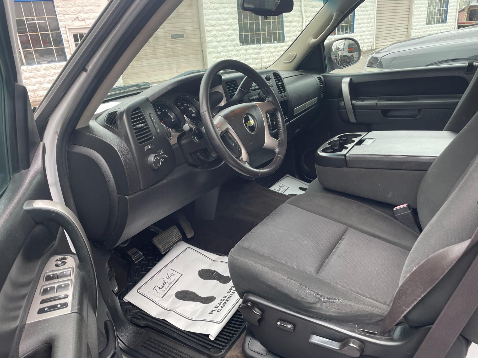 Thumbnail image of 2012 Chevrolet Silverado 1500 at Pic Bros. Auto Sales