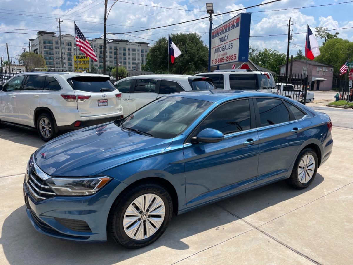 Thumbnail image of 2020 Volkswagen Jetta at Fuentes Truck & Auto Sales
