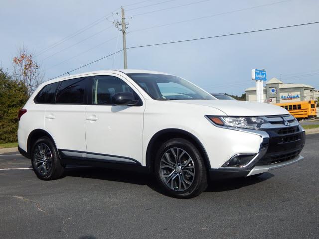 Thumbnail image of 2016 Mitsubishi Outlander at Albany Mitsubishi
