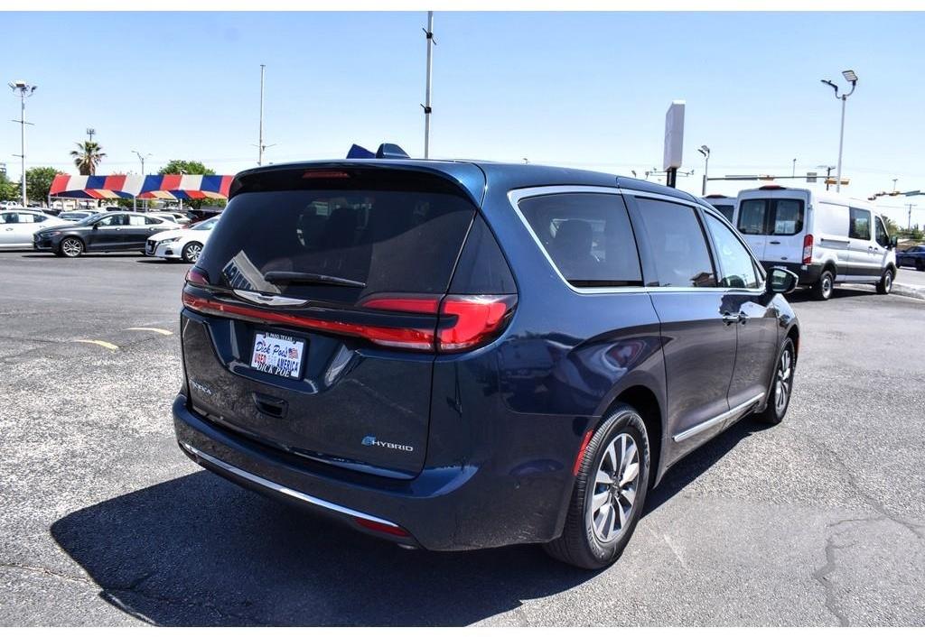 Thumbnail image of 2022 Chrysler Pacifica Hybrid at Dick Poe Chrysler Jeep