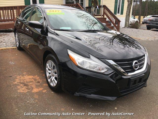 Thumbnail image of 2017 Nissan Altima at Latino Community Auto Center
