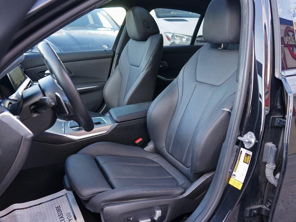 Thumbnail image of 2021 BMW 3 Series at Auto Expo Store