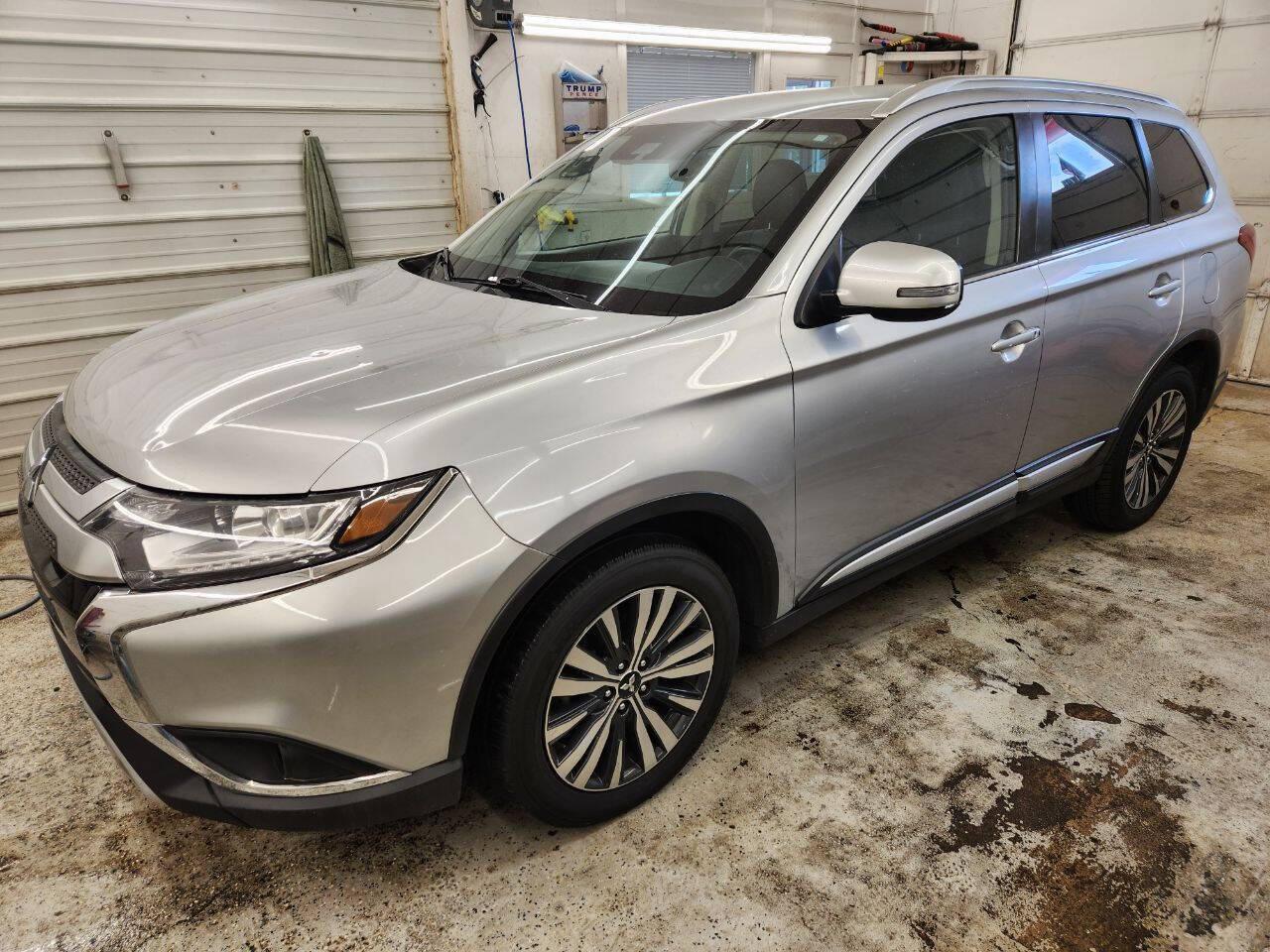 Thumbnail image of 2020 Mitsubishi Outlander at JEM SALES