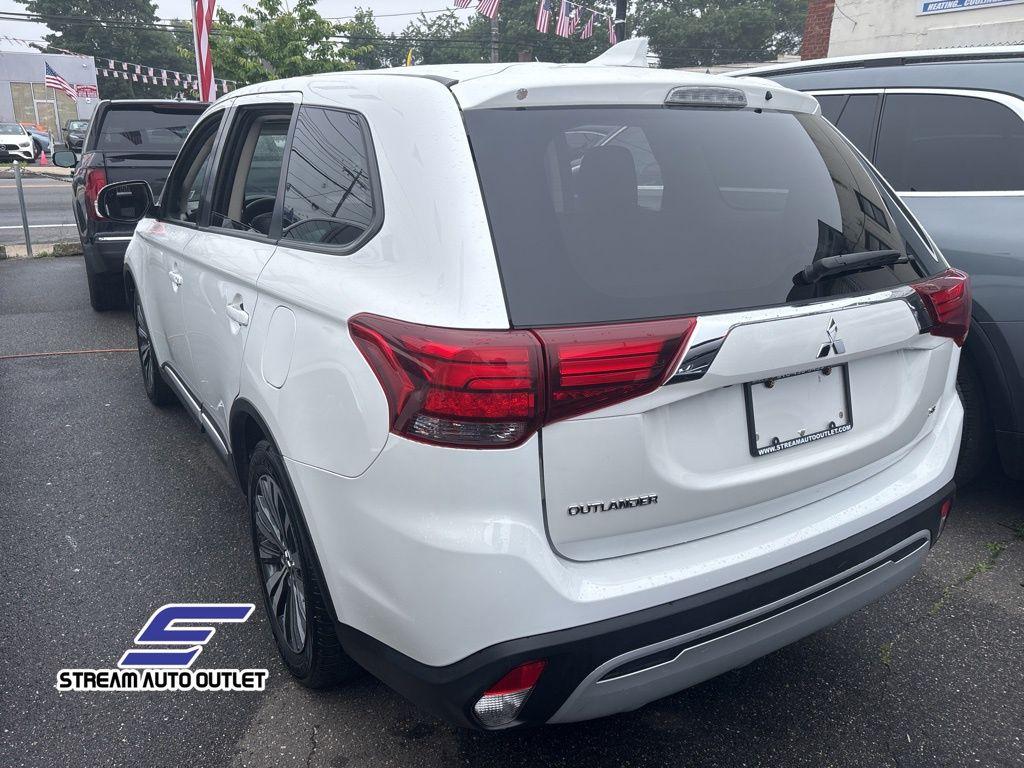 Thumbnail image of 2020 Mitsubishi Outlander at STREAM AUTO OUTLET