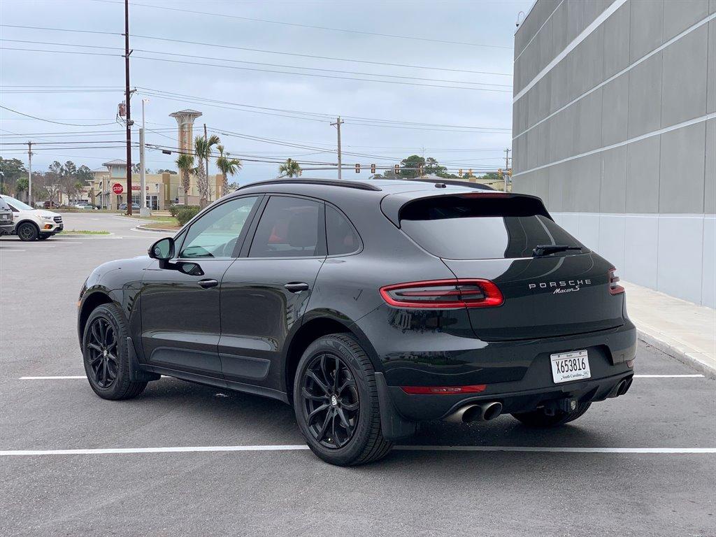 Thumbnail image of 2016 Porsche Macan at Auto Gallery