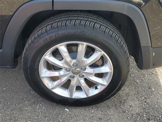 Thumbnail image of 2016 Jeep Cherokee at Al Serra Buick GMC