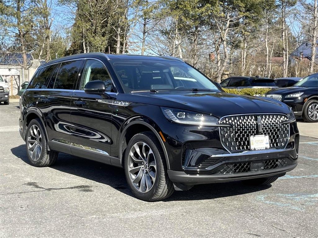 Thumbnail image of 2025 Lincoln Aviator at Empire Ford Lincoln of Huntington