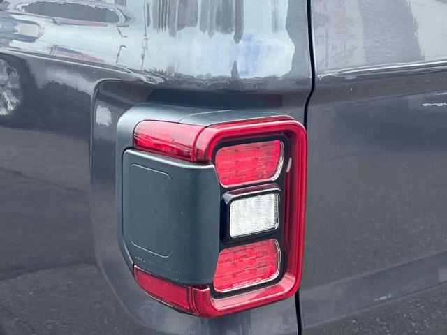 Thumbnail image of 2020 Jeep Gladiator at Levittown Ford