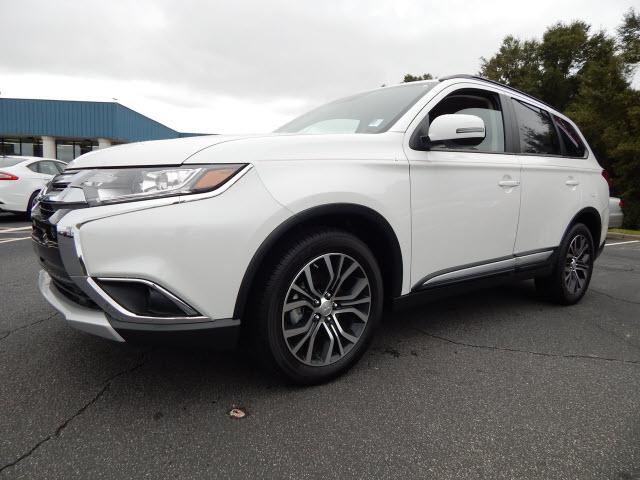 Thumbnail image of 2016 Mitsubishi Outlander at Albany Mitsubishi