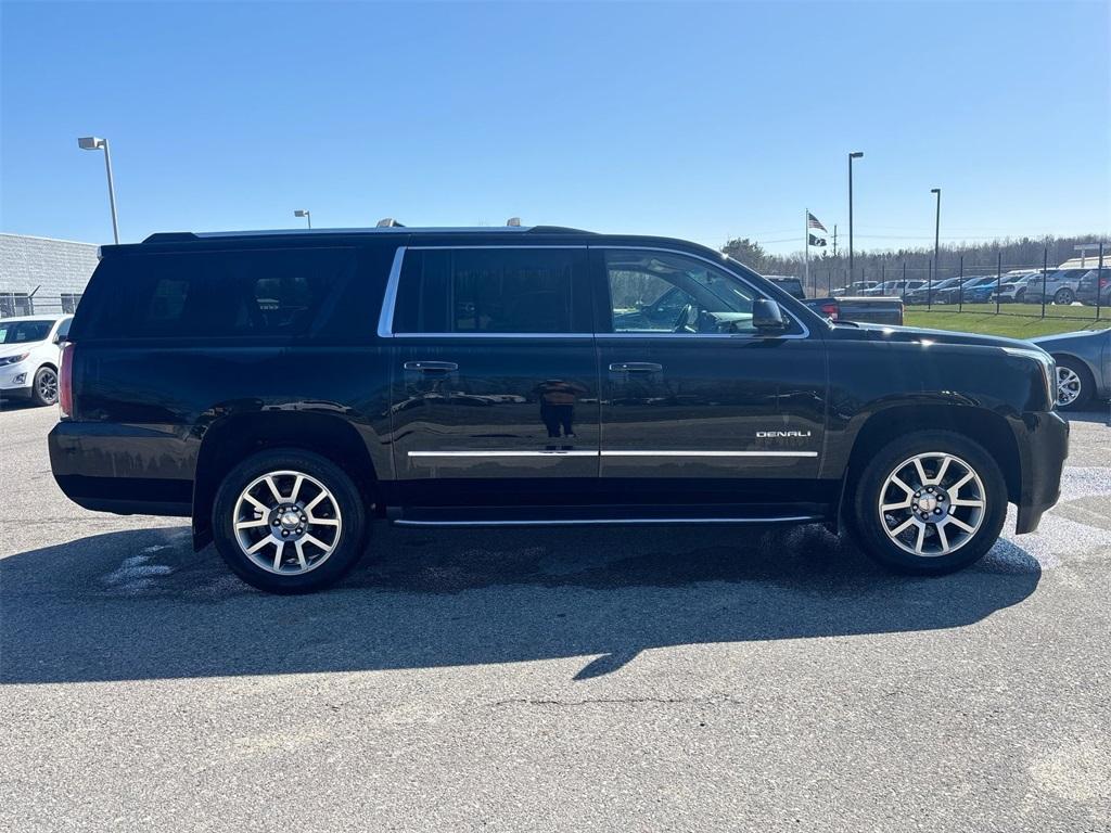Thumbnail image of 2019 GMC Yukon XL at LaFontaine Chevrolet Buick GMC of St. Clair
