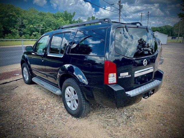 Thumbnail image of 2007 Nissan Pathfinder at T & W Motors, Inc.