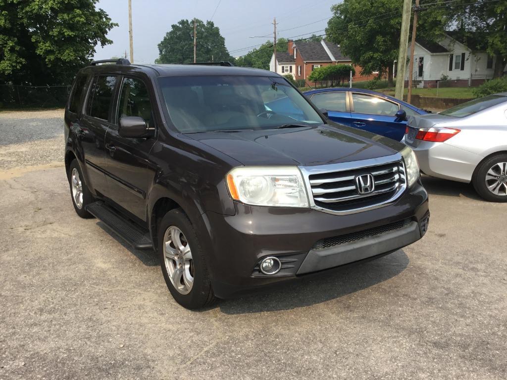 Thumbnail image of 2012 Honda Pilot at Hicks Motor Sales, LLC