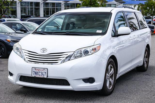 Thumbnail image of 2015 Toyota Sienna at Norm Reeves Honda Superstore West Covina