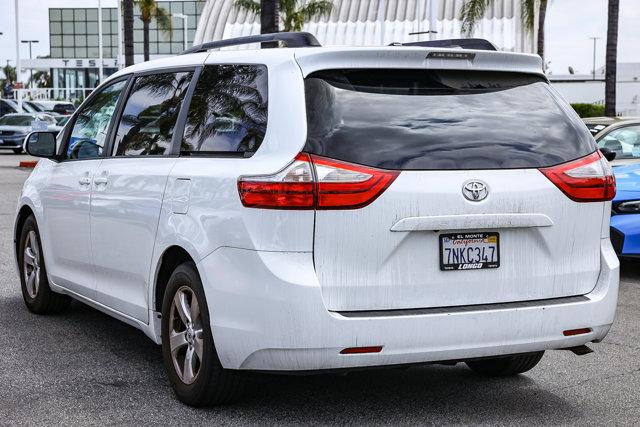 Thumbnail image of 2015 Toyota Sienna at Norm Reeves Honda Superstore West Covina