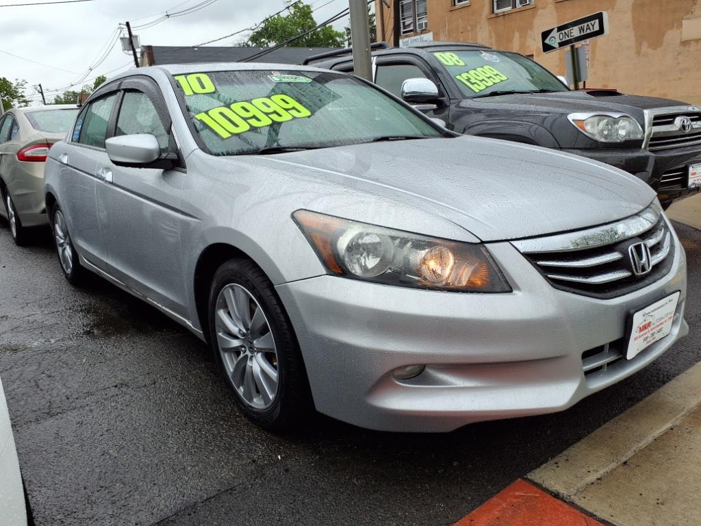 Thumbnail image of 2012 Honda Accord at M & R Auto Sales Inc