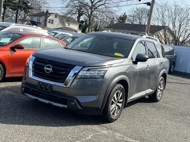 Thumbnail image of 2022 Nissan Pathfinder at South Shore Nissan
