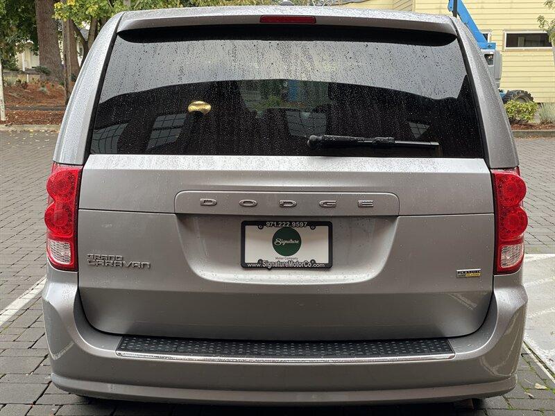 Thumbnail image of 2016 Dodge Grand Caravan at Signature Motor Company