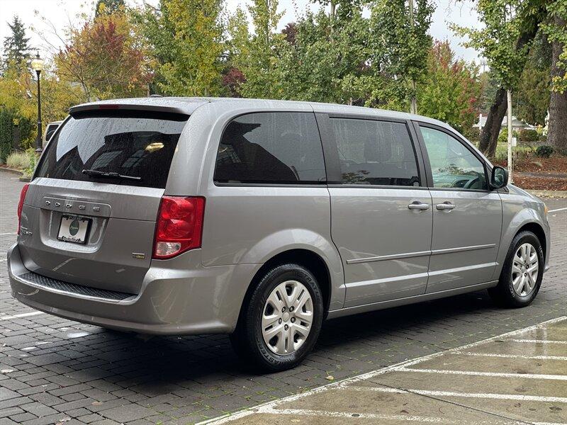 Thumbnail image of 2016 Dodge Grand Caravan at Signature Motor Company