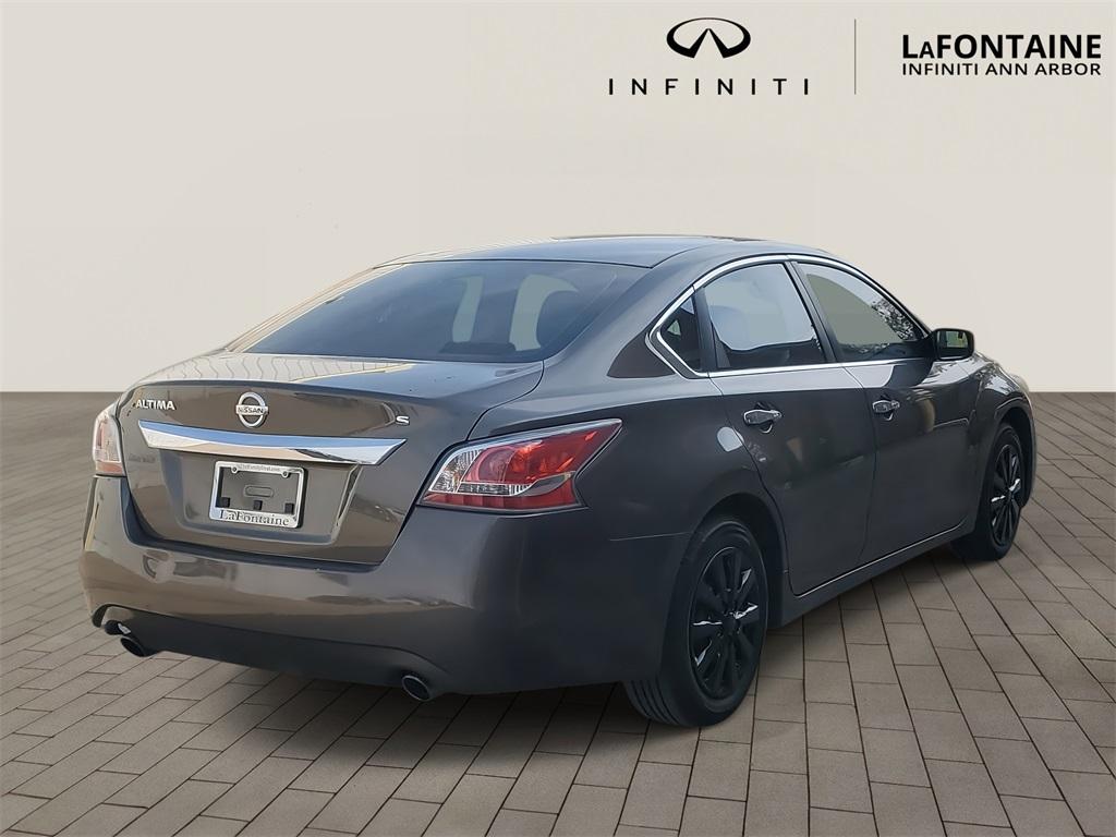 Thumbnail image of 2015 Nissan Altima at LaFontaine Infiniti of Ann Arbor