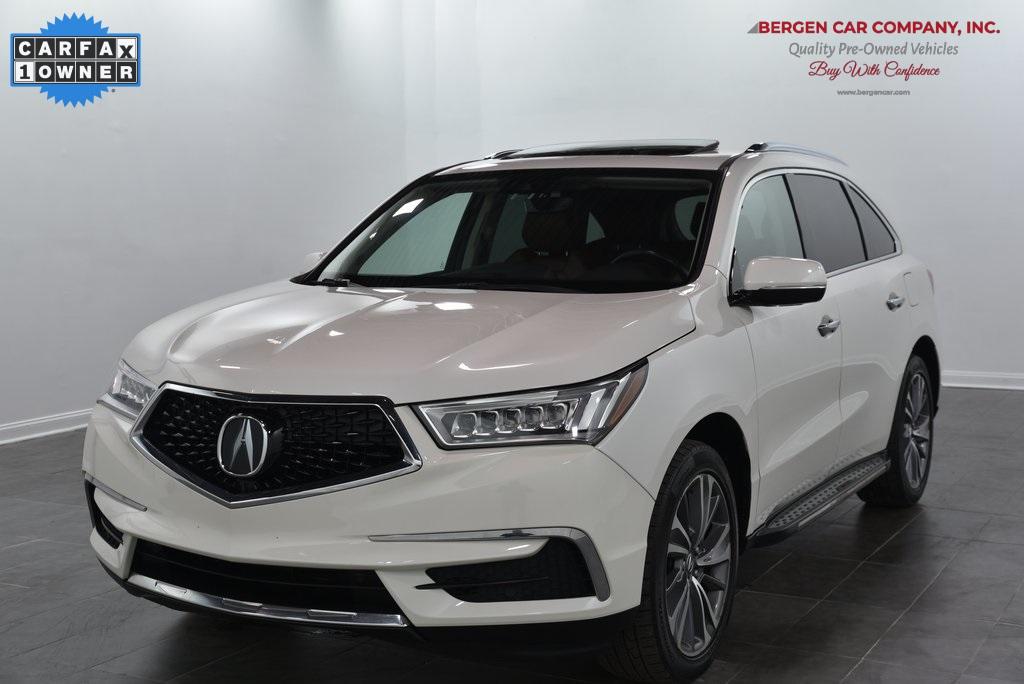 Thumbnail image of 2017 Acura MDX at Bergen Car Company