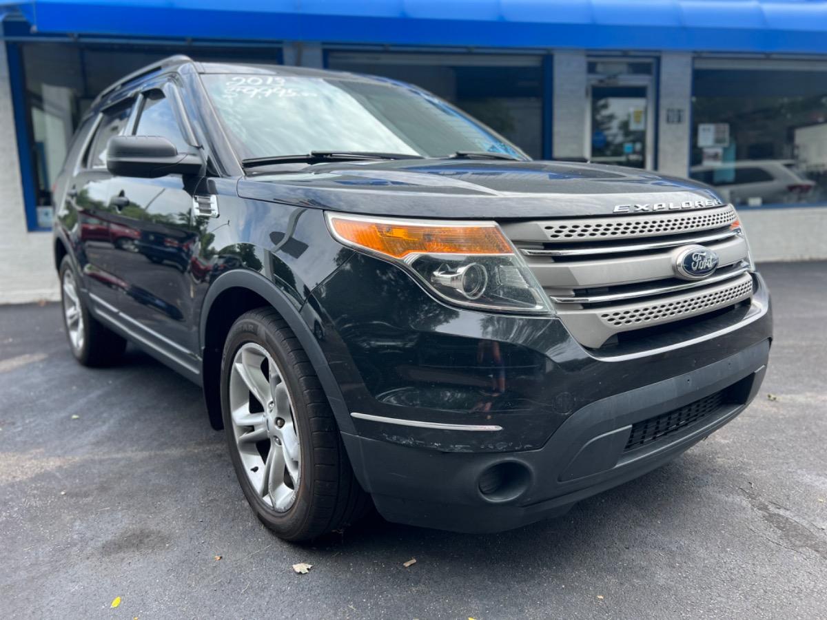 Thumbnail image of 2013 Ford Explorer at Pic Bros. Auto Sales