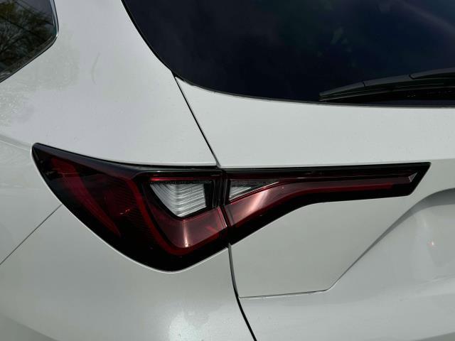 Thumbnail image of 2025 Acura MDX at Island Acura