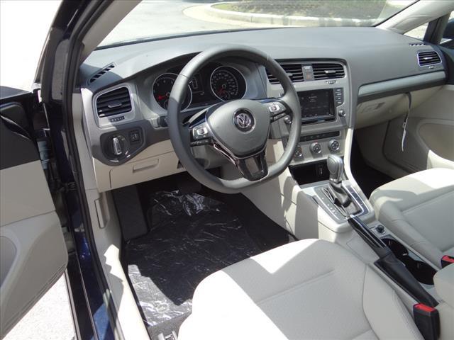 Thumbnail image of 2015 Volkswagen Golf at Autonation Volkswagen North Columbus