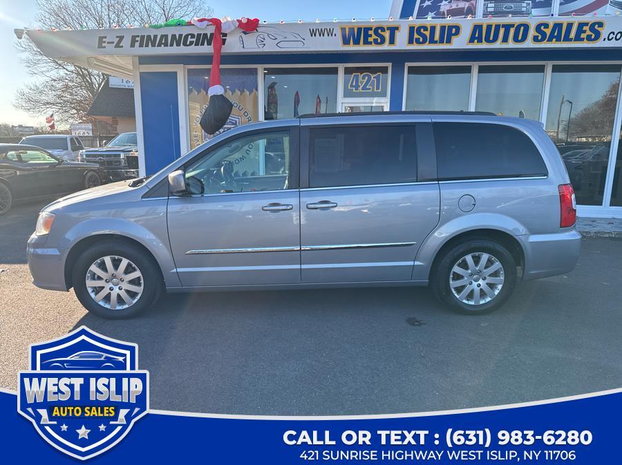 Thumbnail image of 2015 Chrysler Town and Country at West Islip Auto Sales Inc