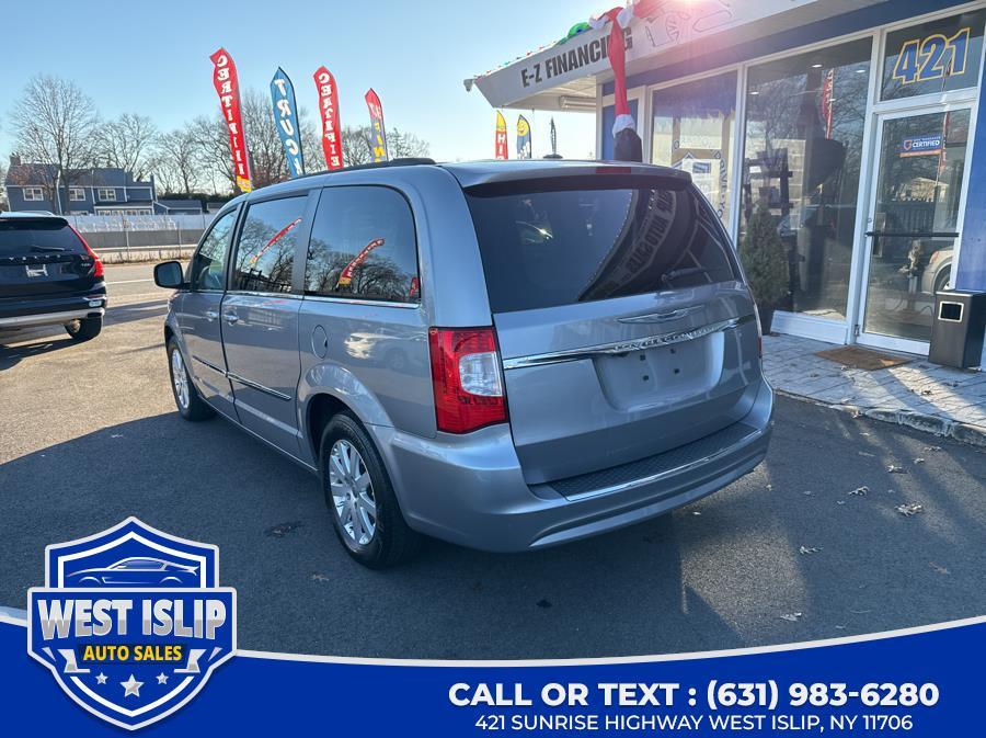 Thumbnail image of 2015 Chrysler Town and Country at West Islip Auto Sales Inc