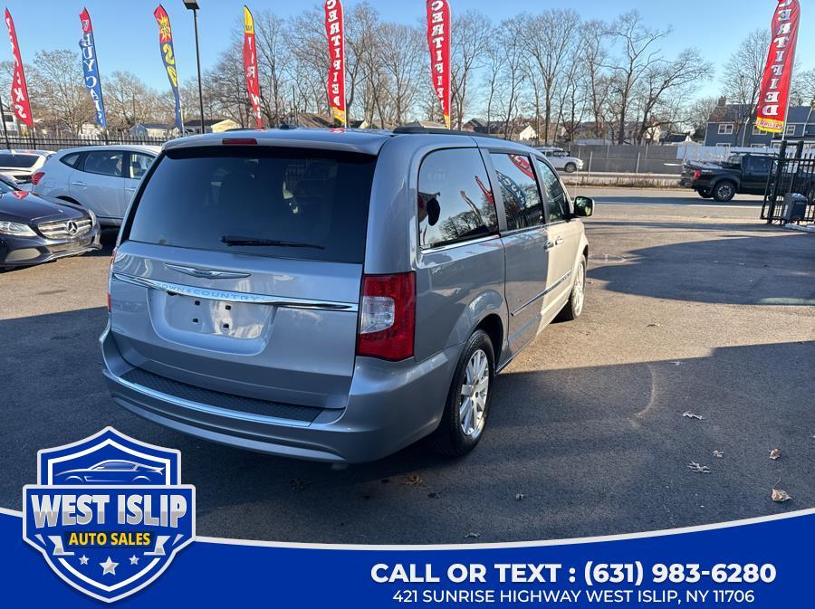 Thumbnail image of 2015 Chrysler Town and Country at West Islip Auto Sales Inc