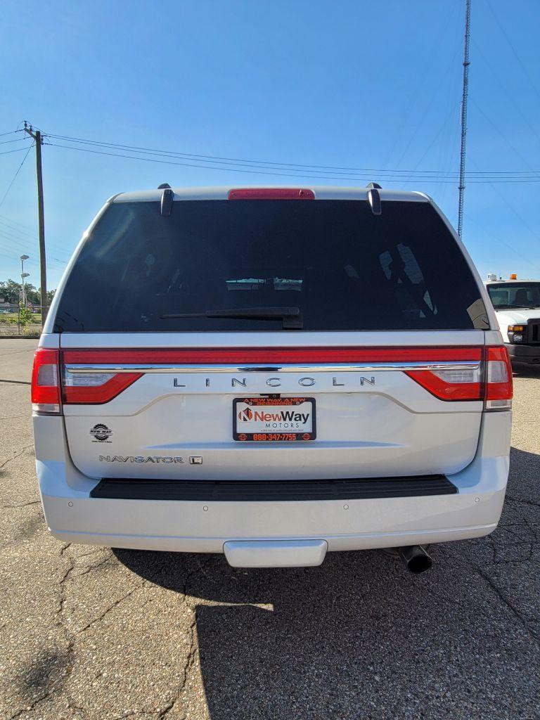 Thumbnail image of 2017 Lincoln Navigator L at NEW WAY MOTORS