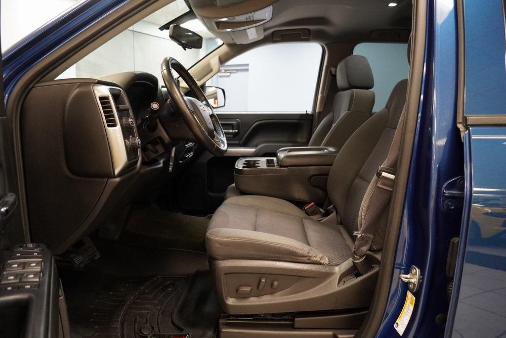 Thumbnail image of 2015 Chevrolet Silverado 1500 at Serpentini Chevrolet of Strongsville