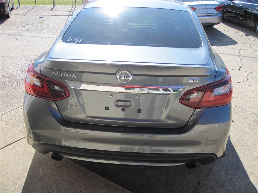 Thumbnail image of 2017 Nissan Altima at Simply Cars of Memphis, LLC.