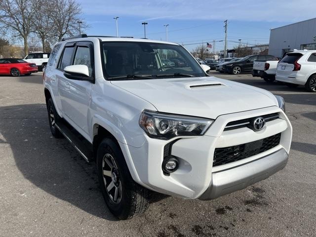 Thumbnail image of 2021 Toyota 4Runner at LaFontaine Volvo Cars of Farmington Hills