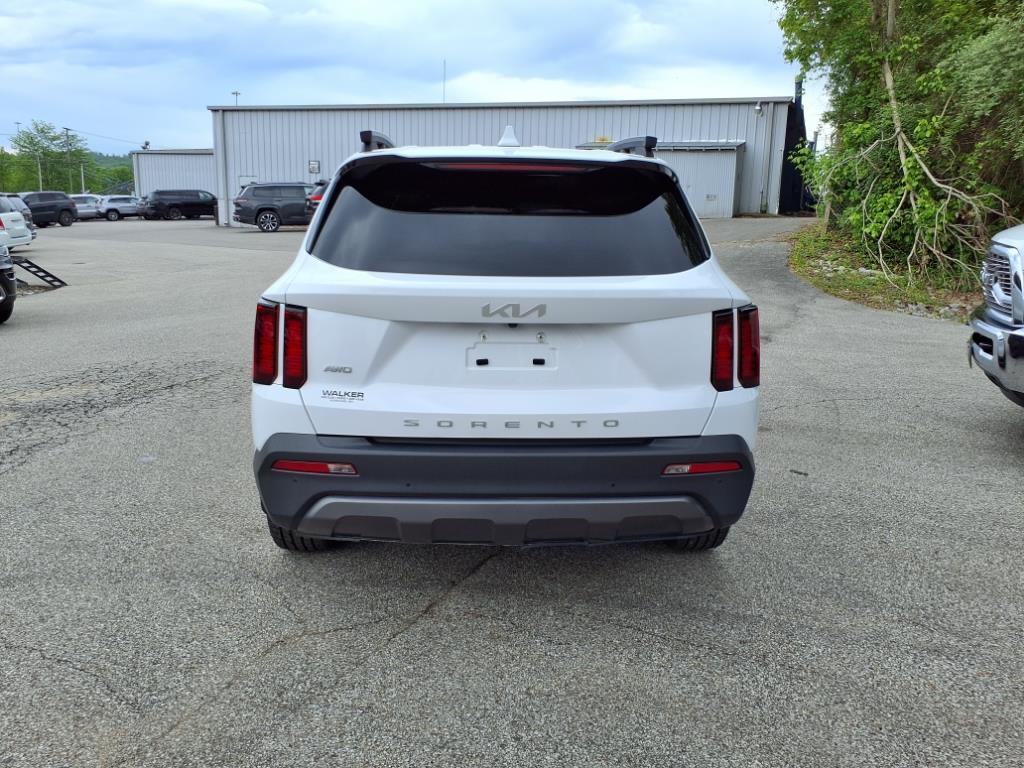 Thumbnail image of 2022 Kia Sorento at Walker Chrysler Dodge Jeep Ram
