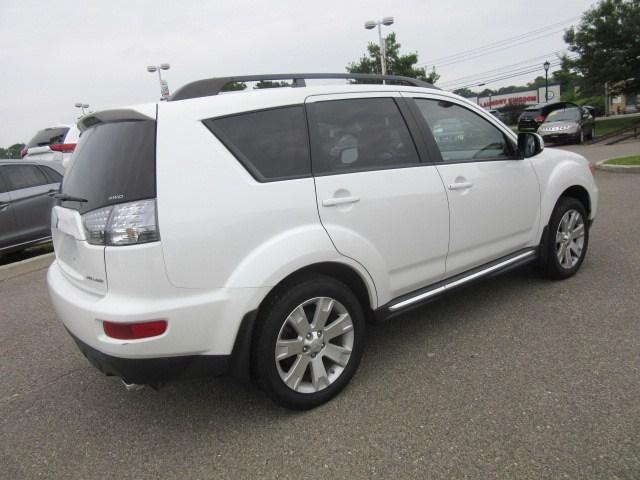 Thumbnail image of 2012 Mitsubishi Outlander at Suzuki 112 USA LLC