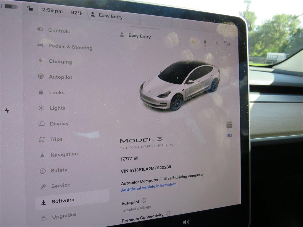 Thumbnail image of 2021 Tesla Model 3 at Auto Mart of Ocala
