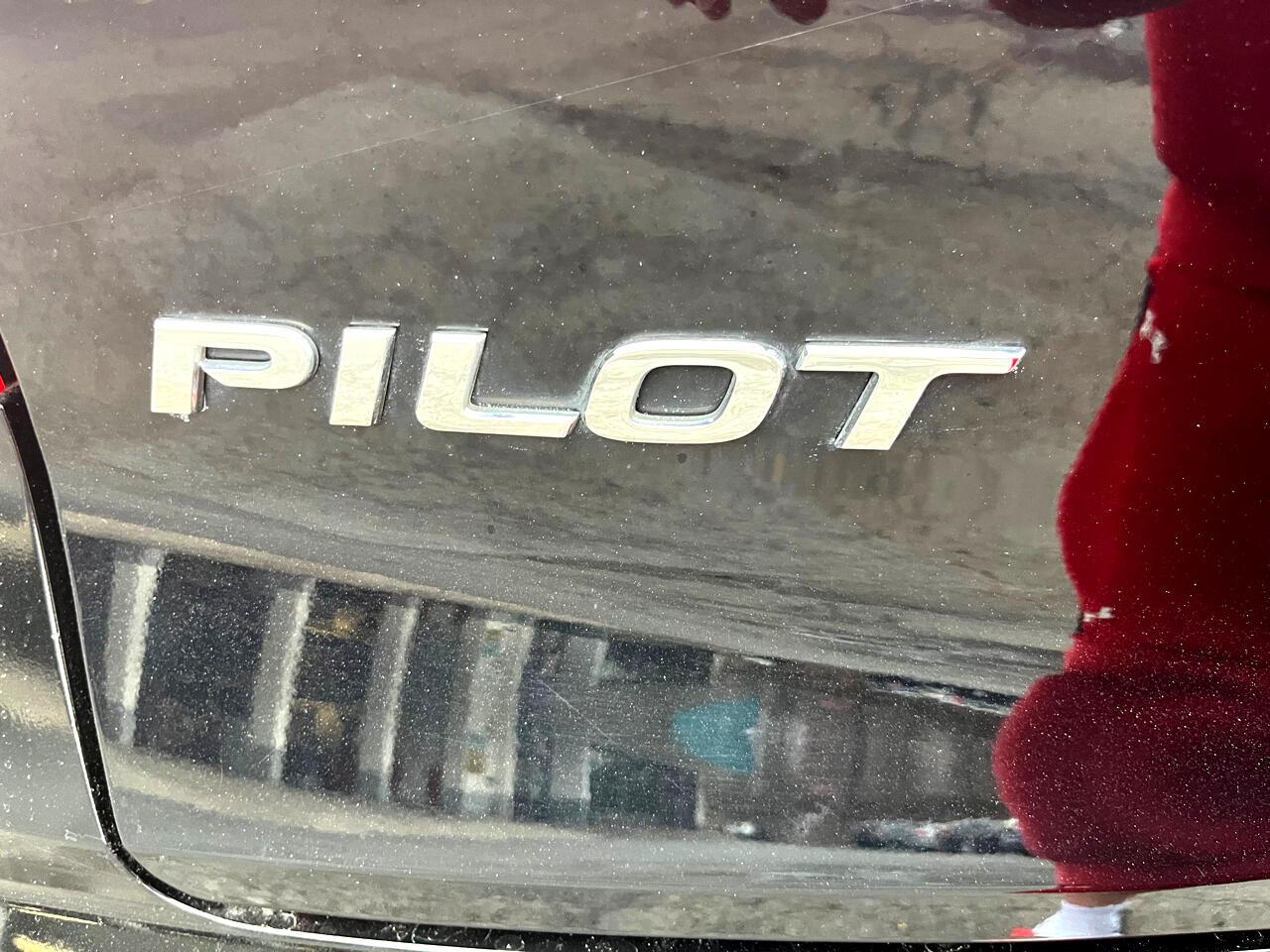Thumbnail image of 2017 Honda Pilot at Rockland Motors