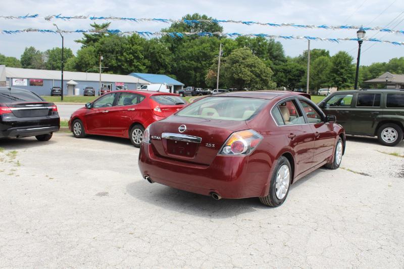 Thumbnail image of 2012 Nissan Altima at Buy Wright Motors