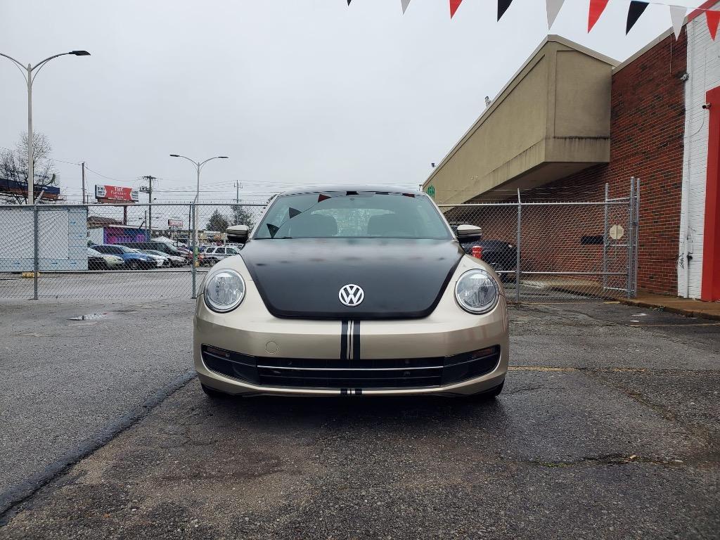 Thumbnail image of 2014 Volkswagen Beetle at Jacintos Auto Sales II