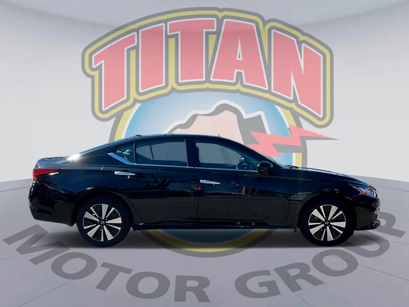 Thumbnail image of 2019 Nissan Altima at Nissan of Queens