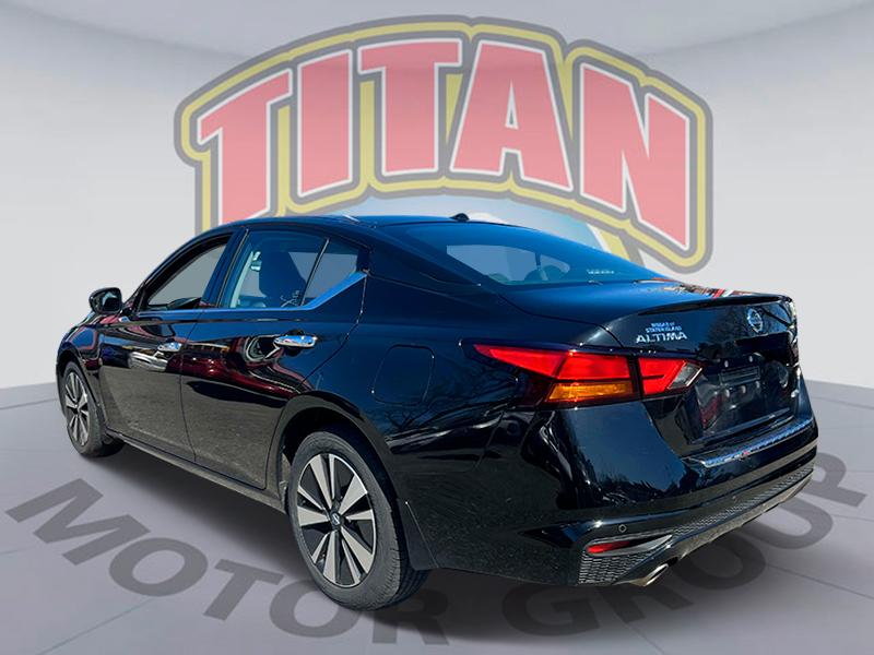 Thumbnail image of 2019 Nissan Altima at Nissan of Queens