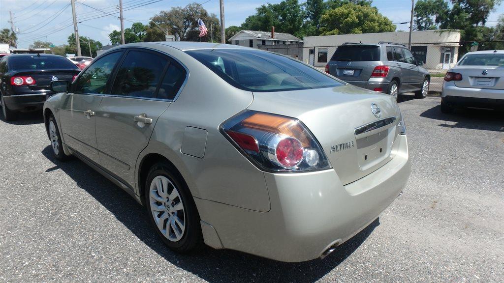 Thumbnail image of 2009 Nissan Altima at 123 Auto LLC