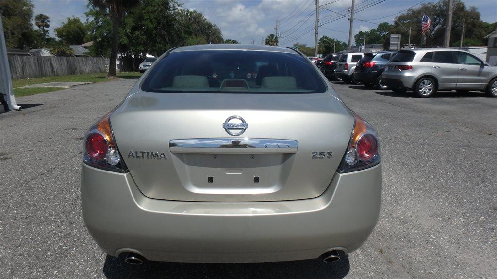 Thumbnail image of 2009 Nissan Altima at 123 Auto LLC