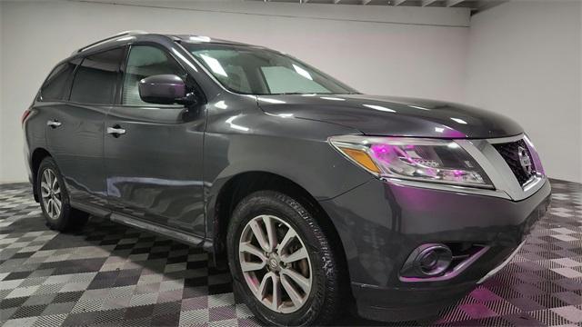 Thumbnail image of 2013 Nissan Pathfinder at Major World Chevrolet