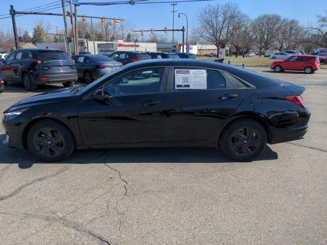 Thumbnail image of 2022 Hyundai ELANTRA at LaFontaine Volkswagen Mazda of Livonia