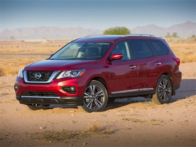 Thumbnail image of 2017 Nissan Pathfinder at Commonwealth Chevrolet Inc.