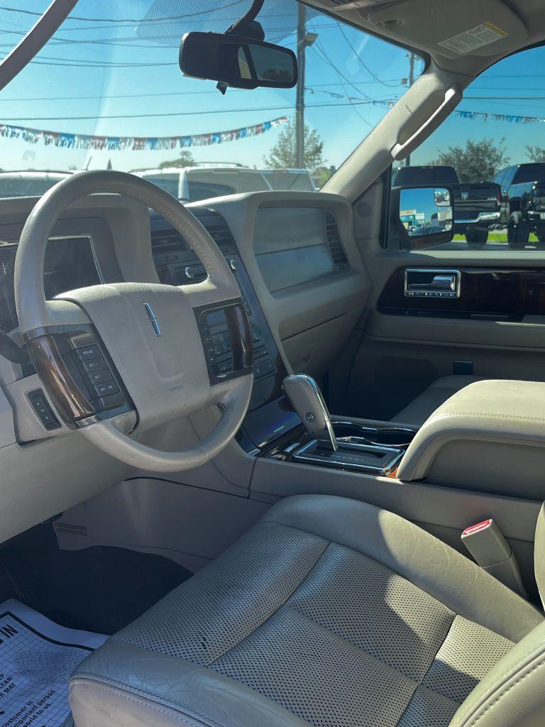 Thumbnail image of 2013 Lincoln Navigator at SPEEDY AUTO SALES