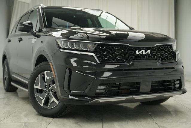 Thumbnail image of 2023 Kia Sorento Hybrid at Avenue Motors LLP